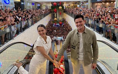 Marian Rivera - mỹ nhân đẹp nhất Philippines và chồng được 'biển người' vây kín đến nghẹt thở ở sự kiện
